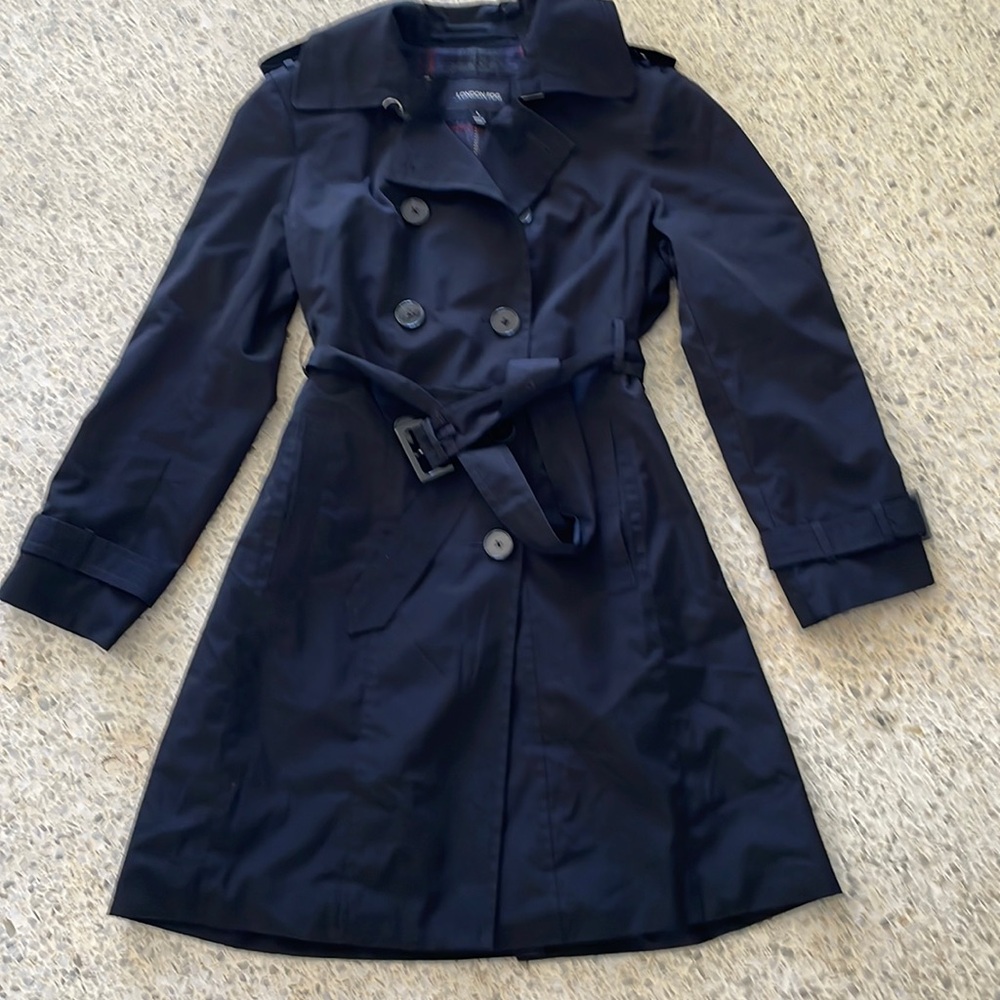 London Fog Womens raincoat in large